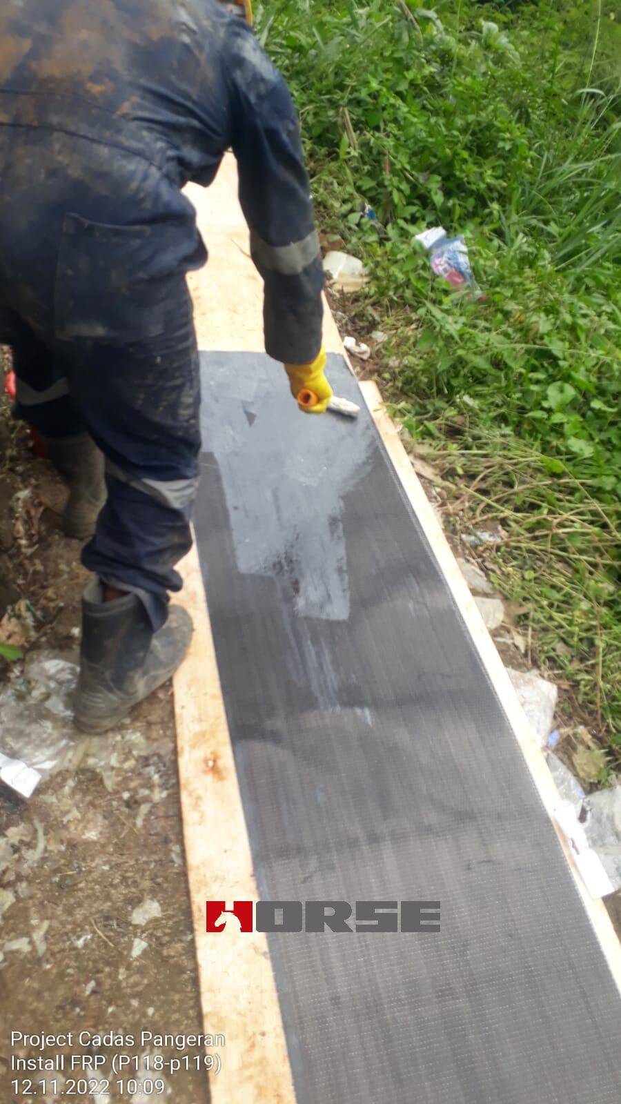 strengthening road and bridge with carbon fiber reinforced polymer(frp)